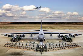 B-52 Bomber Savaş Uçağı En Fazla Kaç Tane Silah Taşıyabilir?
